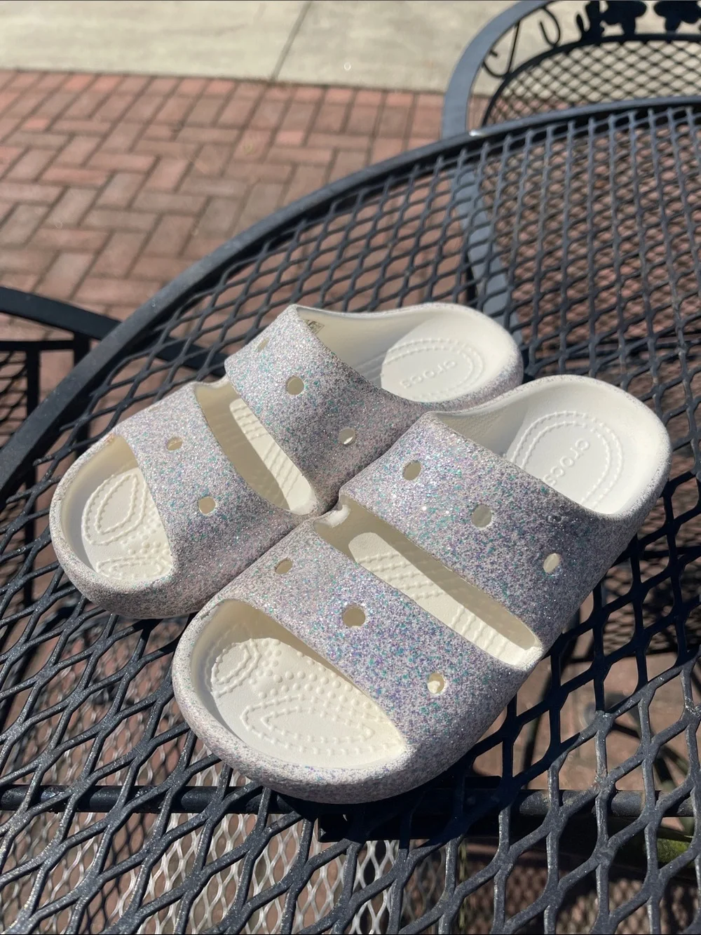 Crocs Glitter Sandal V2 Girl’s size 13 Styke #209705 Mystic Glitter